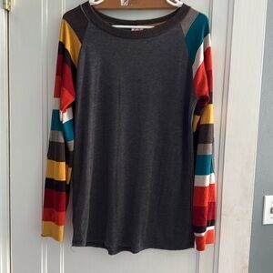 Médium Wanna B long sleeve long sleeve top